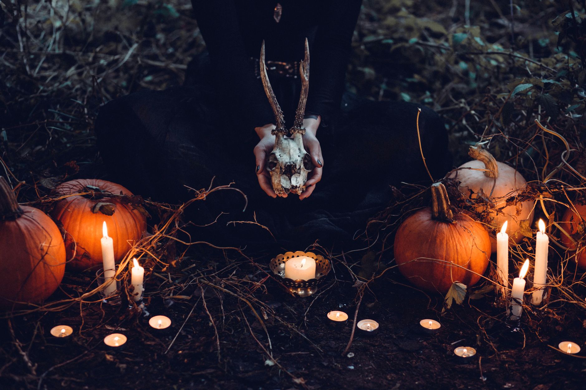 Ritual de brujería de La biblia de las brujas